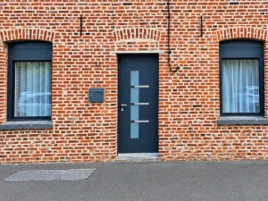 Porte d&rsquo;entrée aluminium Euradif à Courrières