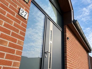Porte d&rsquo;entrée aluminium K.line à Haisnes